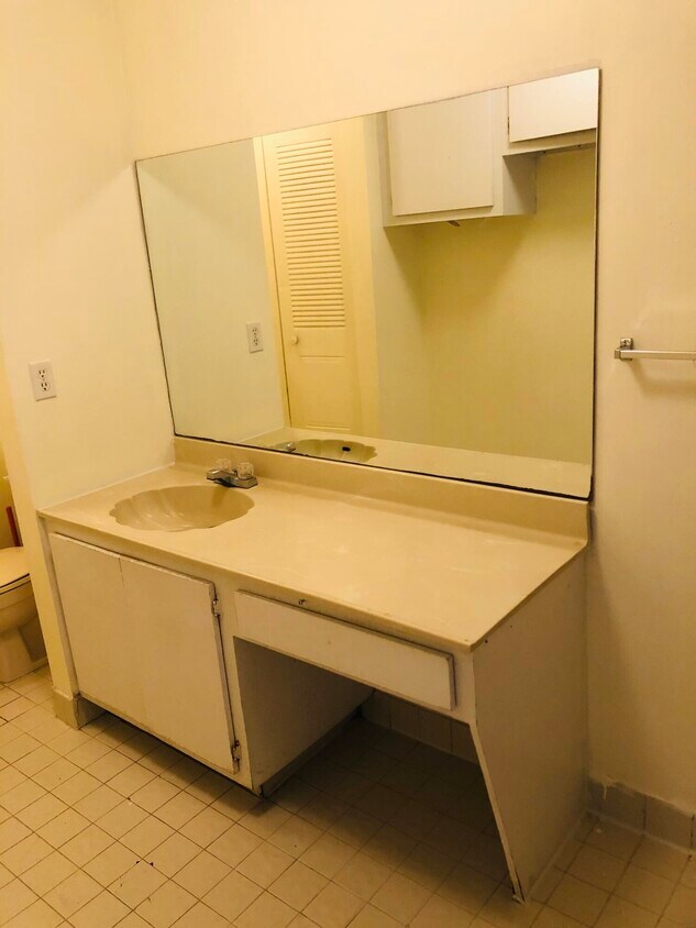 Foto del edificio - 1866 My Pl Ln