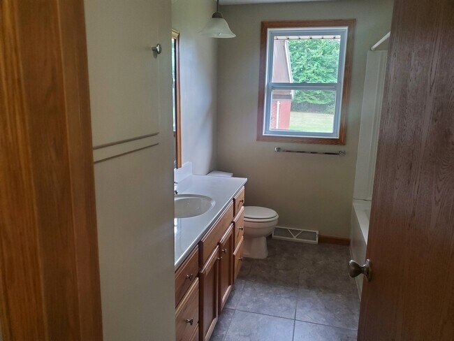 Full bath - 3112 Brumbaugh St NW