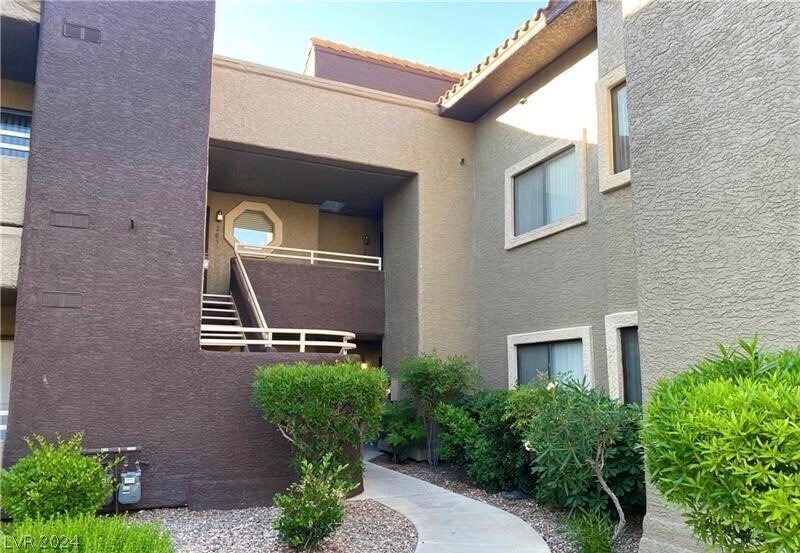 Foto principal - 5020 S Rainbow Blvd
