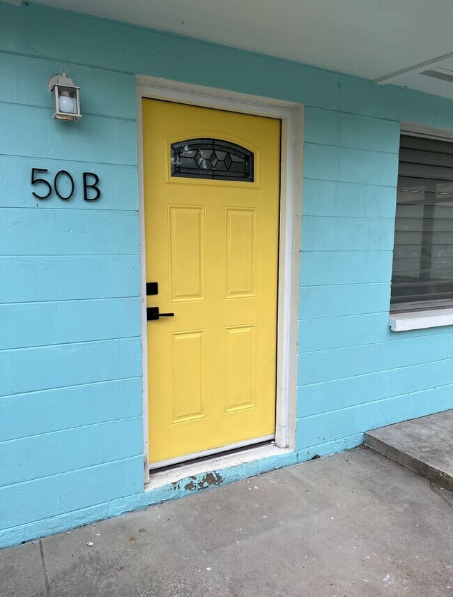 Building Photo - 50A W Boyer St