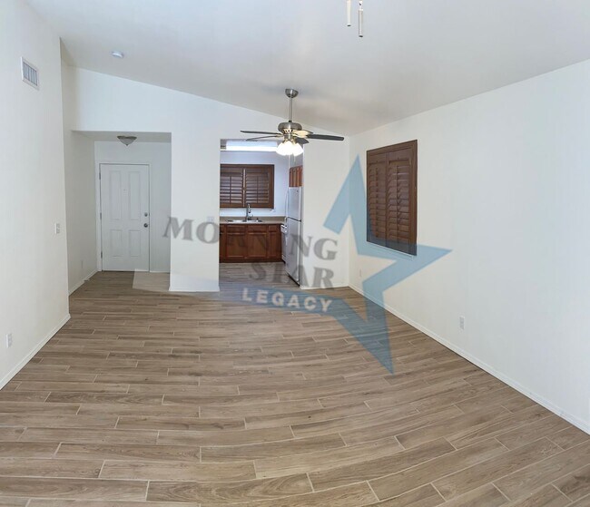 Foto del edificio - 3 bedroom home in Legends West!