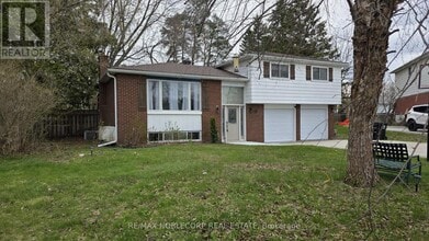 Building Photo - 17 Larkdale Crescent
