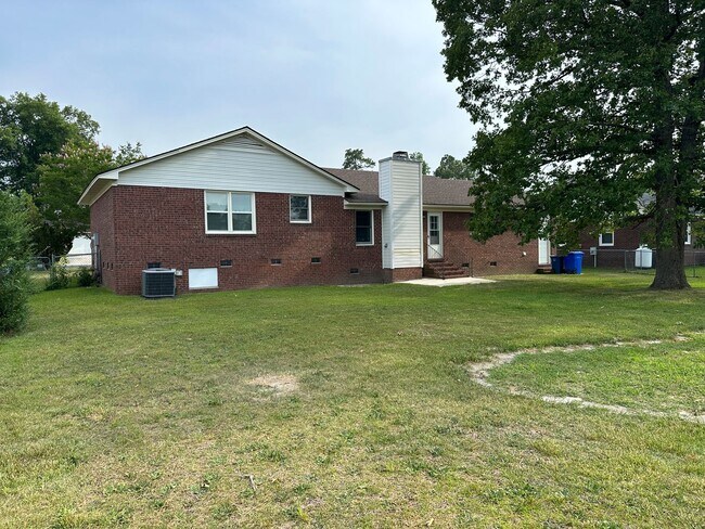 Foto del edificio - 8516 Amish Dr