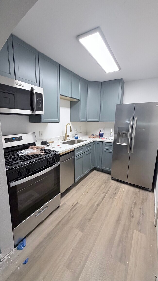 Building Photo - 3821 Woodleigh St