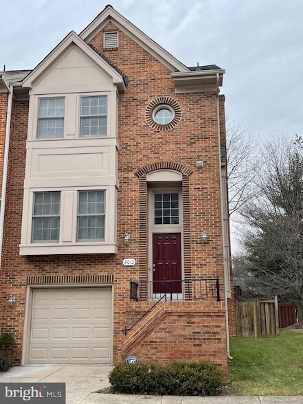 Photo - 8012 Merry Oaks Ct Townhome