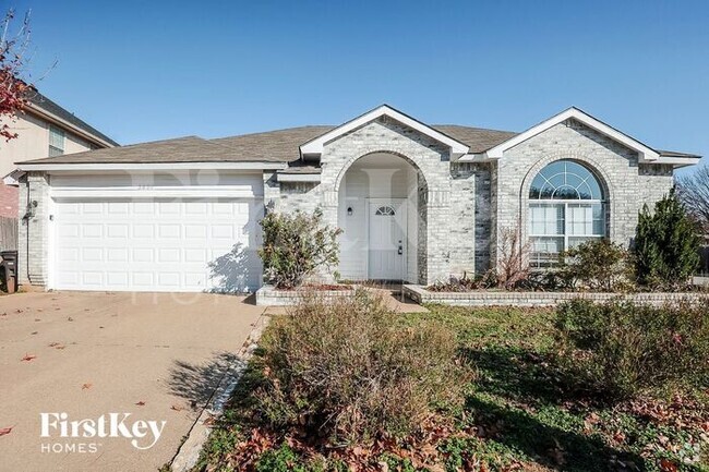 Building Photo - 2800 Clovermeadow Dr