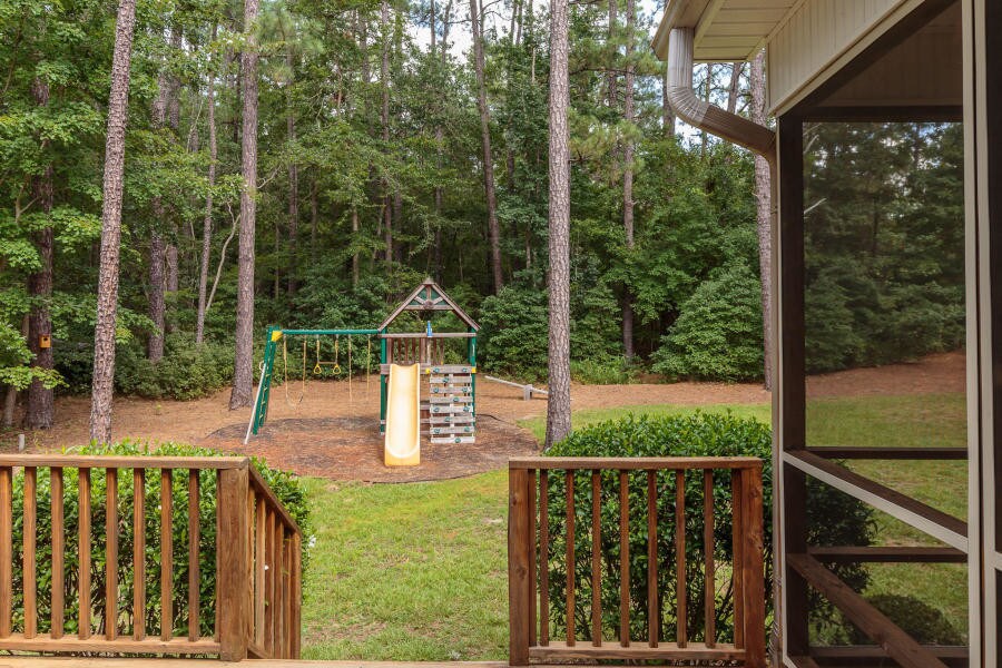 10 Goldenrod Dr, Whispering Pines, NC 28327 House Rental in