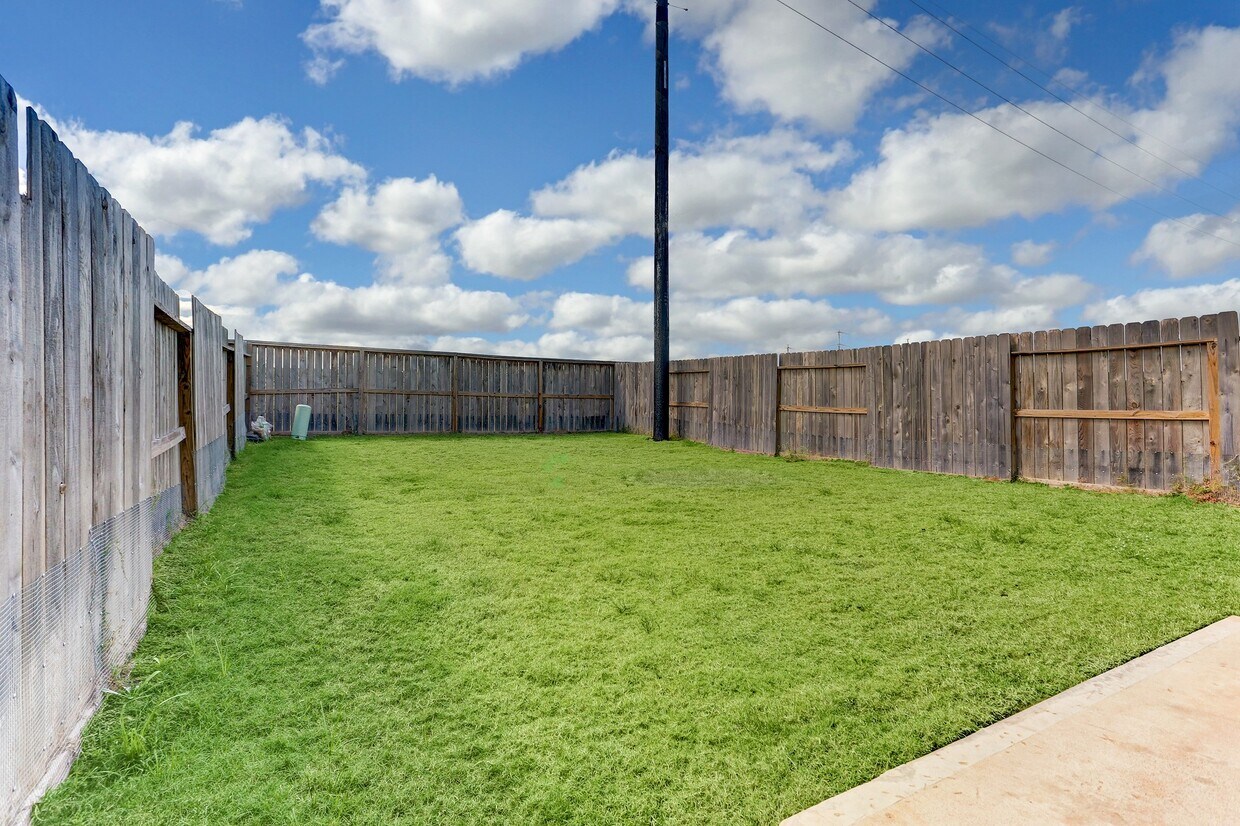 Foto del edificio - 2527 Terrace Point Dr