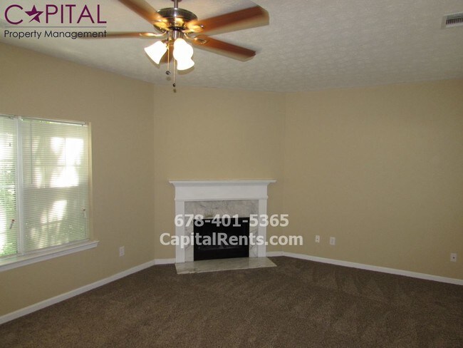 Building Photo - 4062 Robin Cir