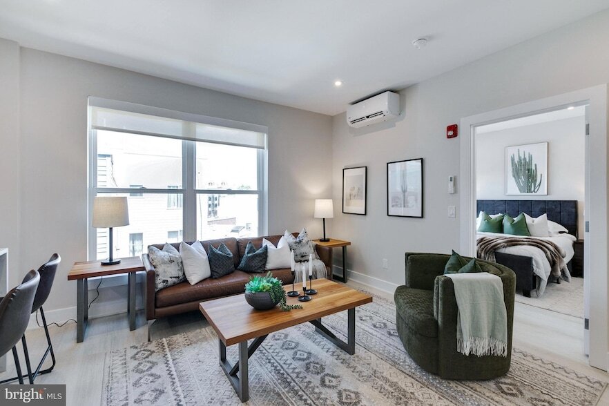 Foto principal - 1533 Ridge Ave