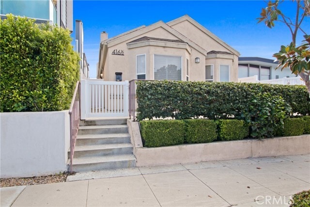 Foto del edificio - 416 Larkspur Ave