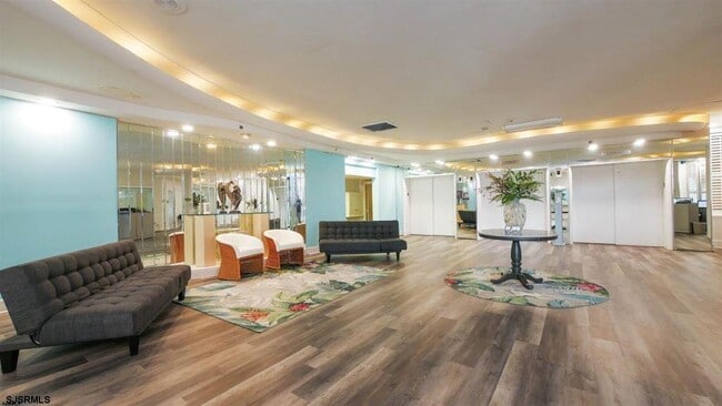 Foto del edificio - 101 S Raleigh Ave