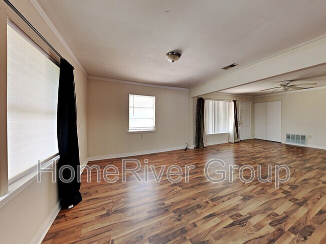 Foto del edificio - 1703 US-90