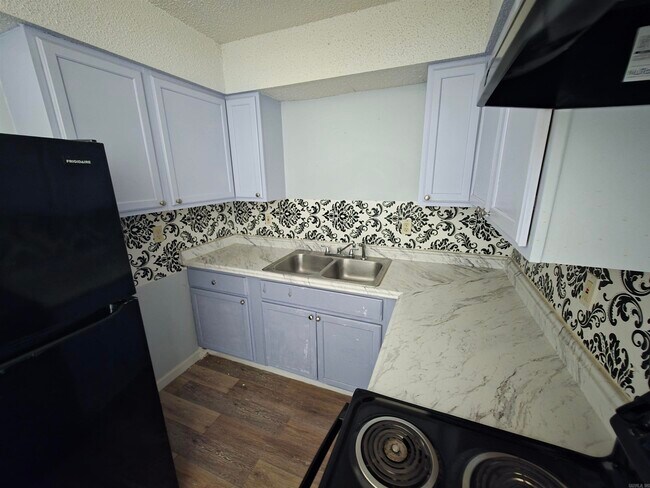 Foto del edificio - 5910 W 53rd St