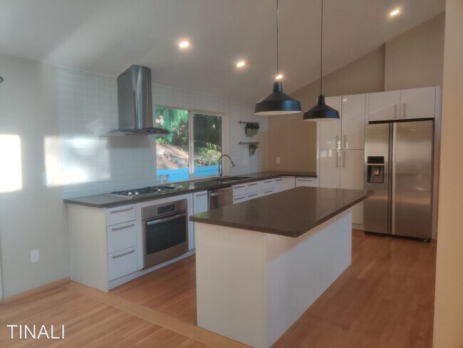 Building Photo - 4 br, 3 bath House - 2515 178th Ave NE