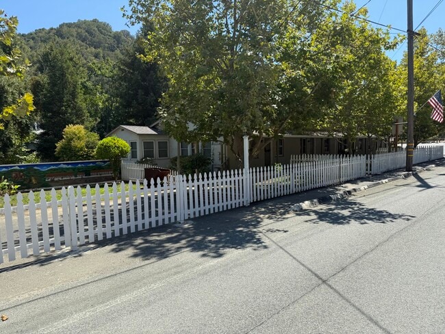 Building Photo - 21744 Almaden Rd