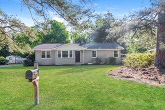 Building Photo - 142 Dickert Dr