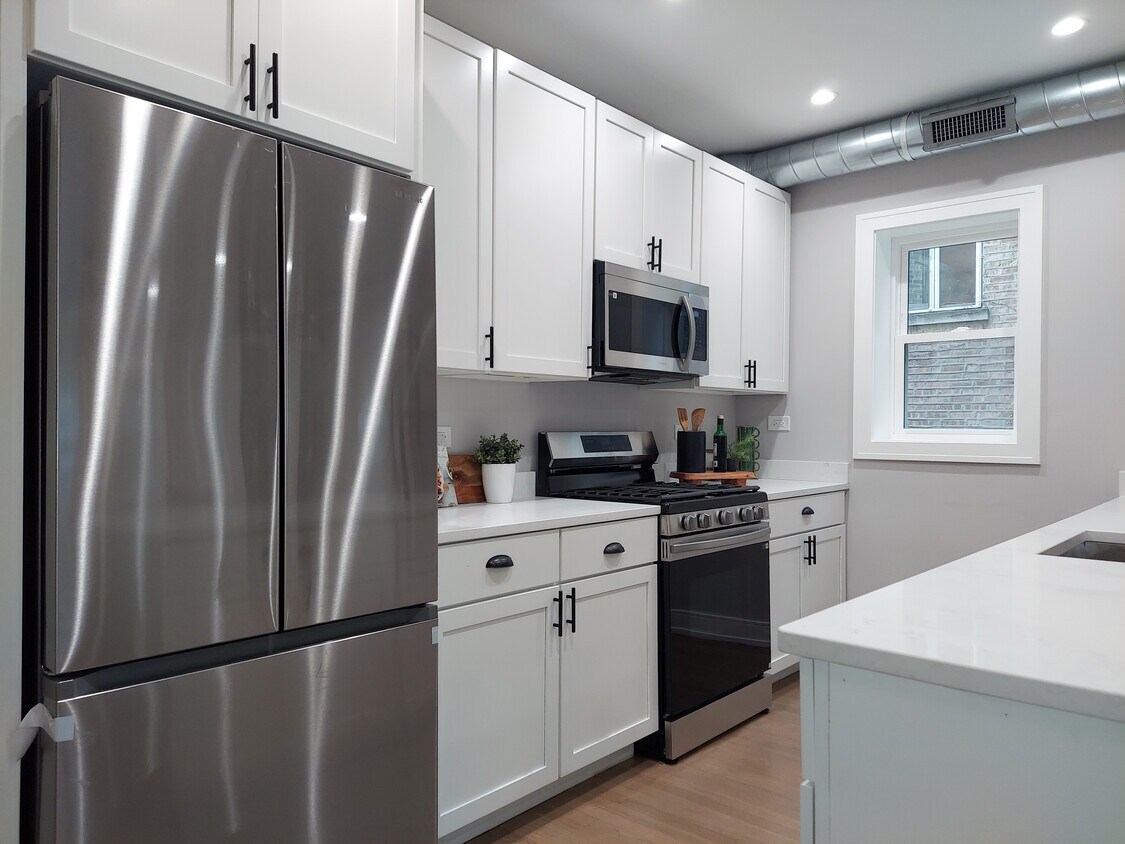 Foto principal - 2641 W Carmen Ave
