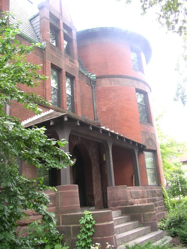 front entrance and porch - 2319 1st Ave S