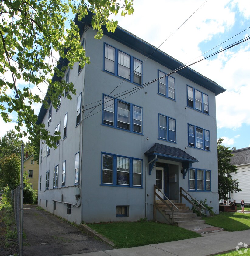 Foto principal - 86 Oak St