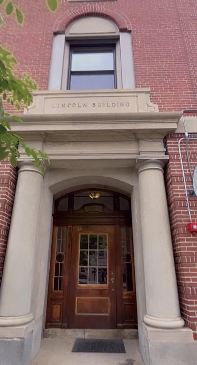 Lincoln Building 40-50 Main St. - 69 S Pleasant St Apartments