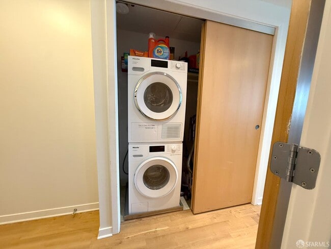 Building Photo - 750 Van Ness Ave