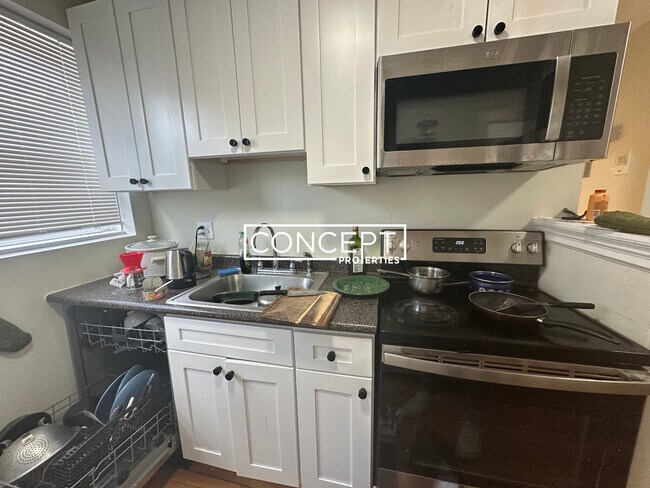 Foto del edificio - 402 Highland Ave