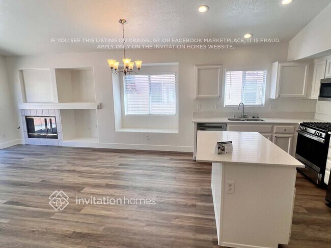 Foto del edificio - 9092 Sandy Slate Way