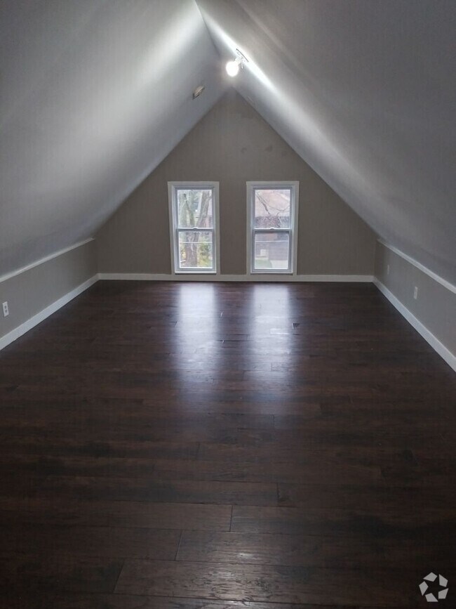 Building Photo - 769 Meigs St