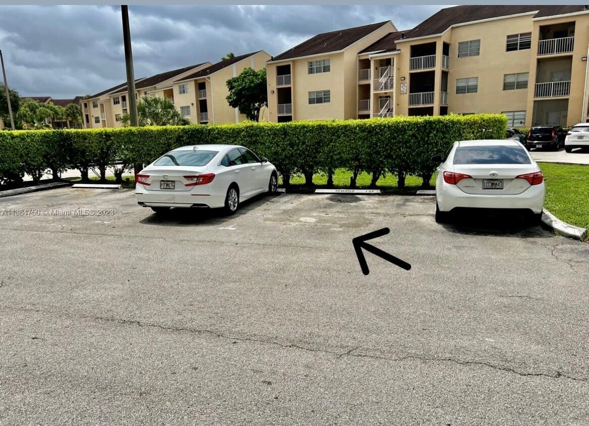 15340 SW 106th Terrace Unit 816, Miami, FL 33196 Condo for Rent in