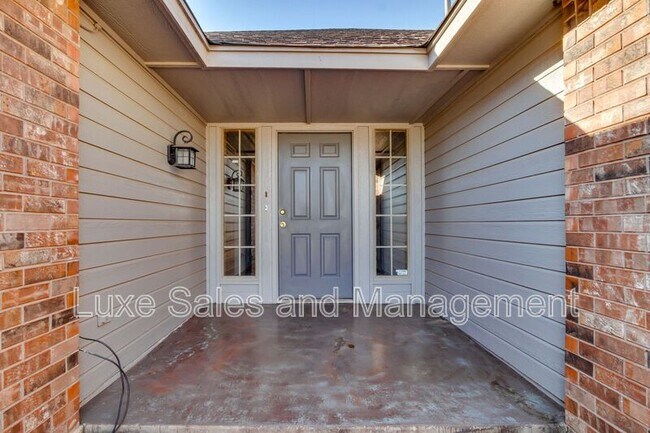 Building Photo - 17521 Cranbrook Rd