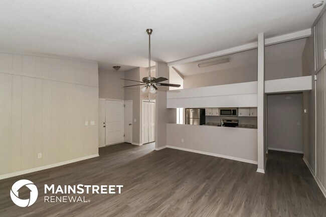 Building Photo - 13025 Bent Pine Ct E