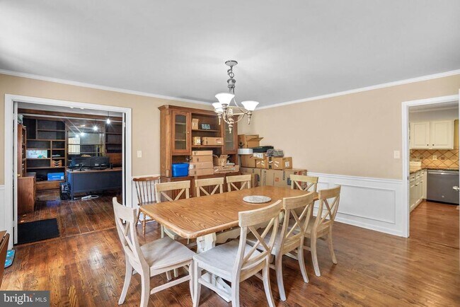 Foto del edificio - 21717 Glendalough Rd