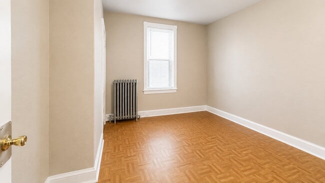 Foto del edificio - 1456 N 56th St