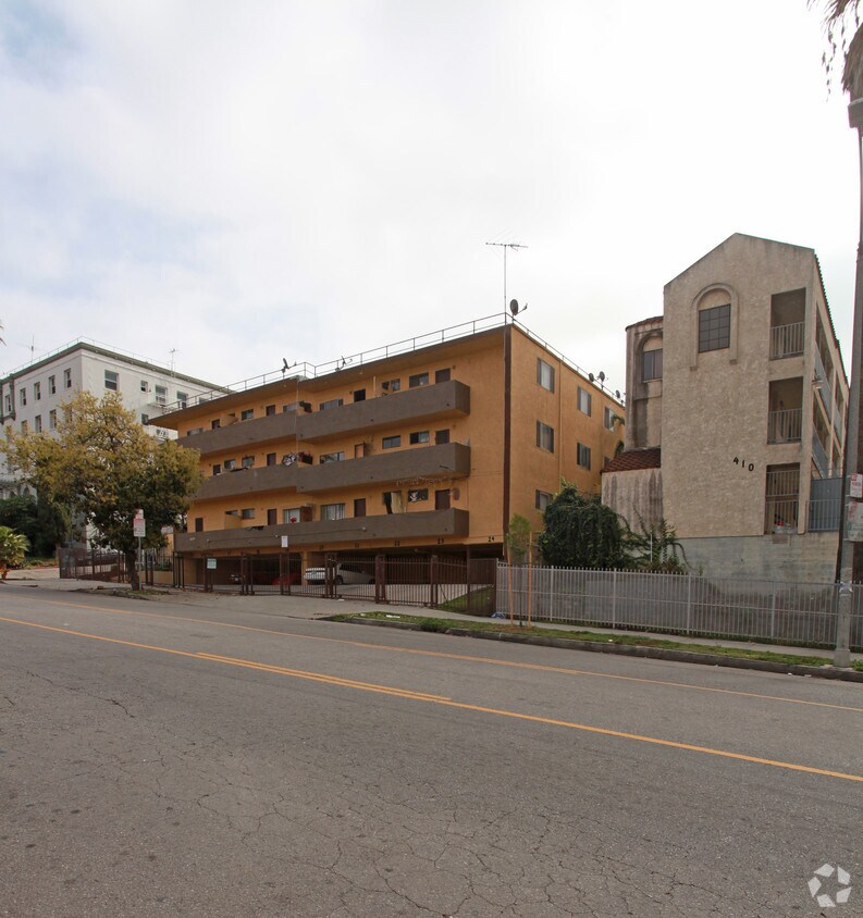 Building Photo - 400 S Westlake Ave