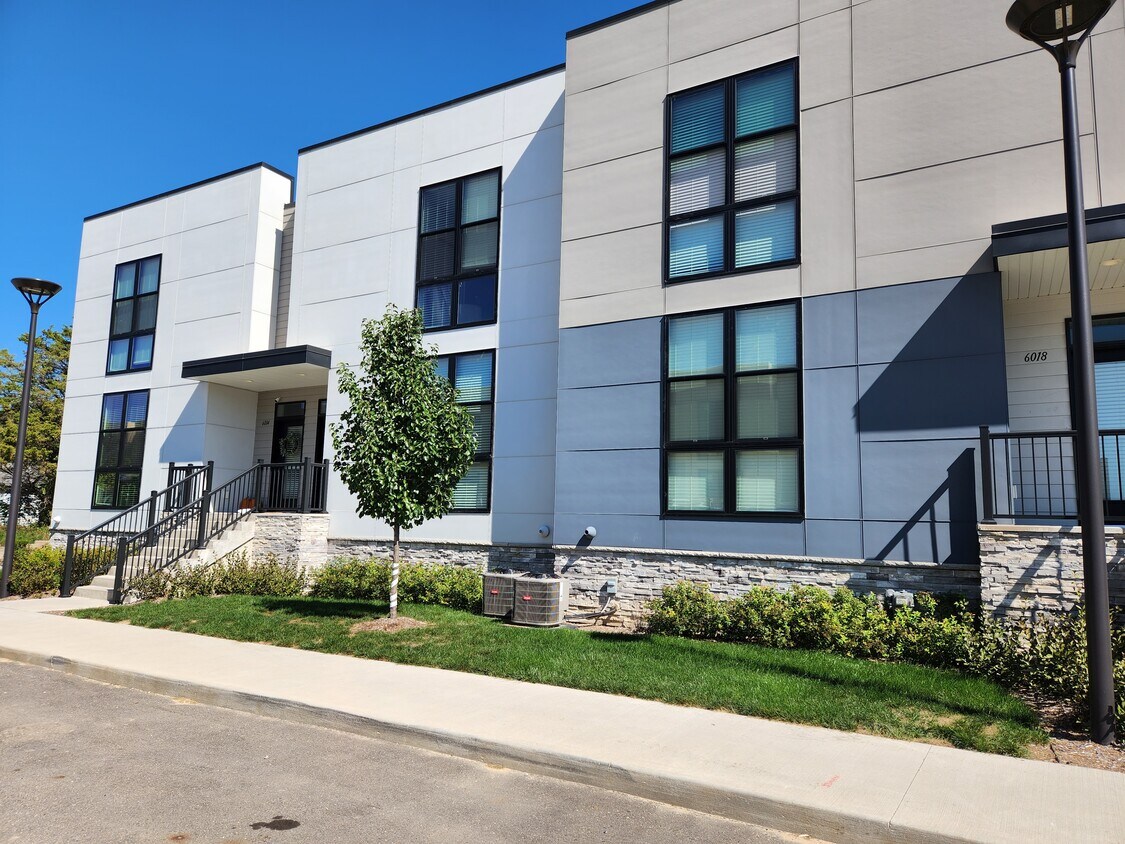 Portview Townhomes Apartments in Grand Rapids, MI