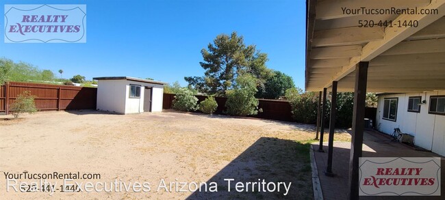 Building Photo - 3 br, 2 bath House - 7367 N Camino De La T...