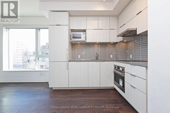 Building Photo - 18 Rouge Valley Dr W