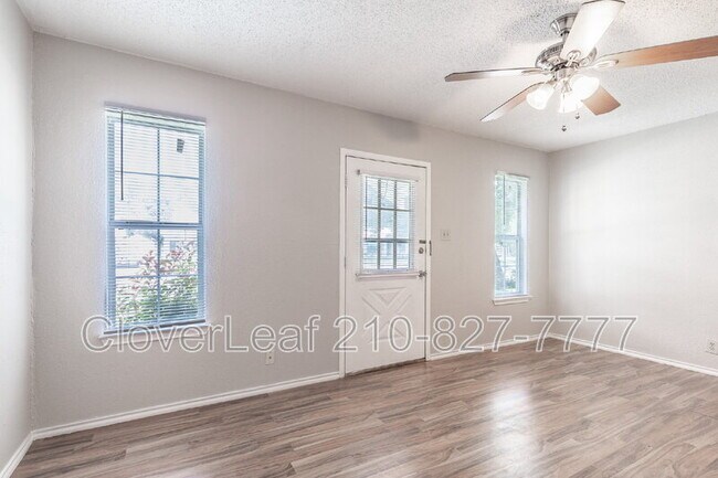 Foto del edificio - 514 Curtiss Ave
