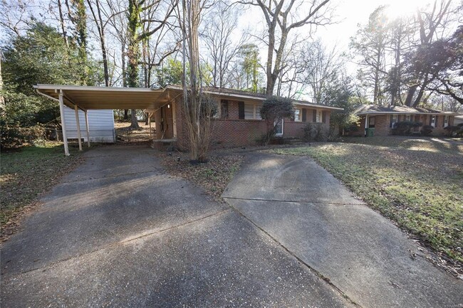 Building Photo - 3418 Milan Dr