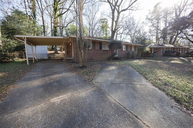 Foto del edificio - 3418 Milan Dr