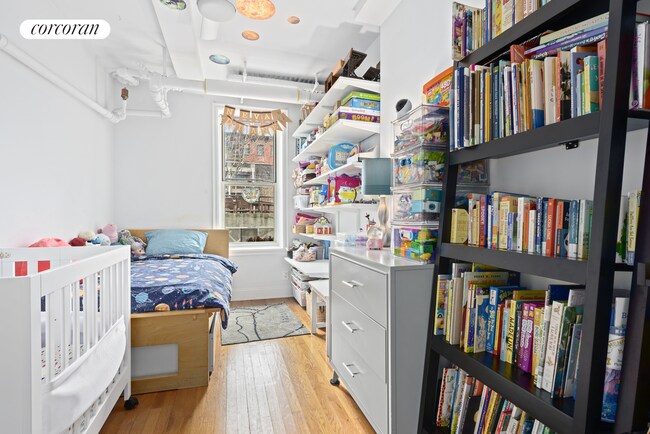 Foto del edificio - 451 Clinton Ave