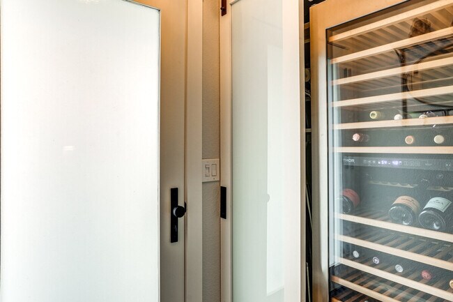 Foto del edificio - 46 Belvedere Ct