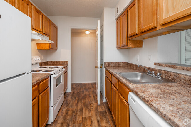 2HAB, 2BA - 921SF - Cocina - Trails of Dickson Apartments