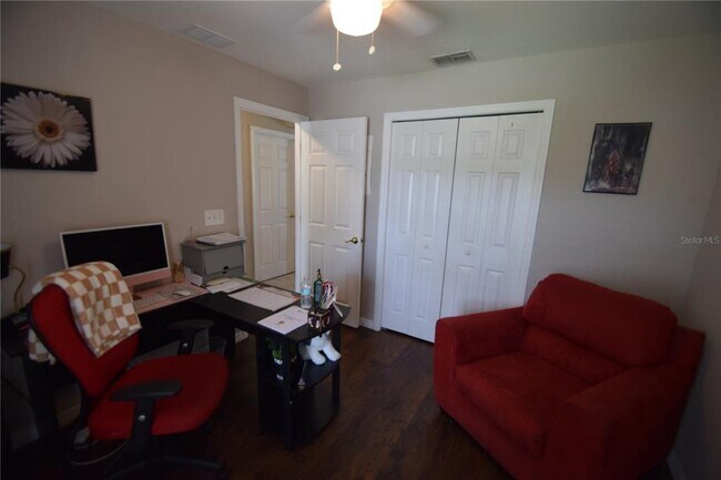 Building Photo - 3020 Sugar Maple Ave