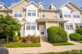 Building Photo - 908 Blossom Cir