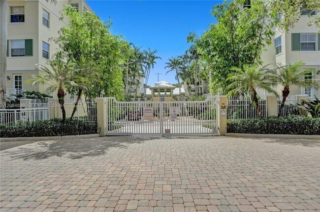Foto del edificio - Southwest 102nd Street, Pinecrest, FL 33156 - 3 BR 2.5 BA townhouse