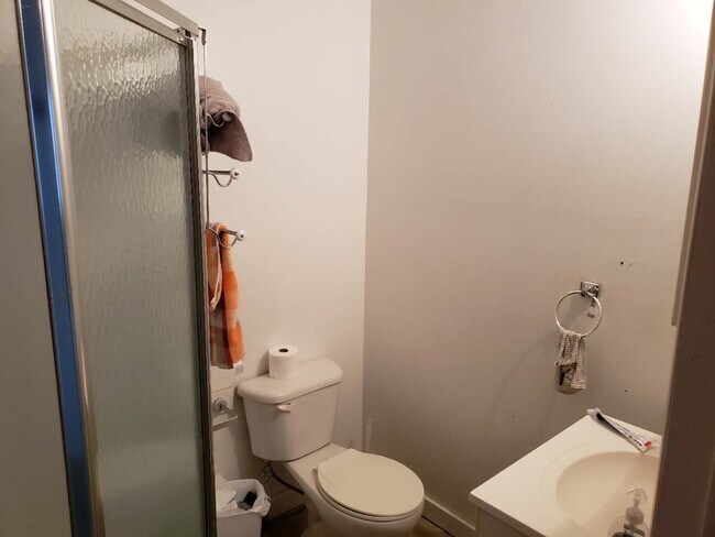 Foto del edificio - 5801 Douglas St