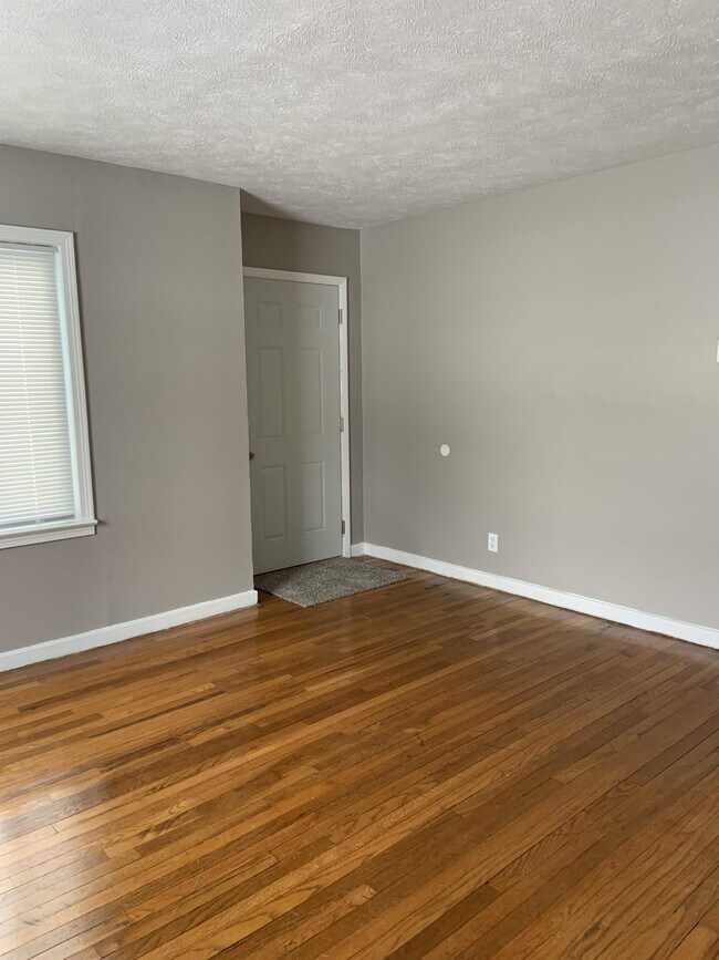 Foto del edificio - 3351 Highland St