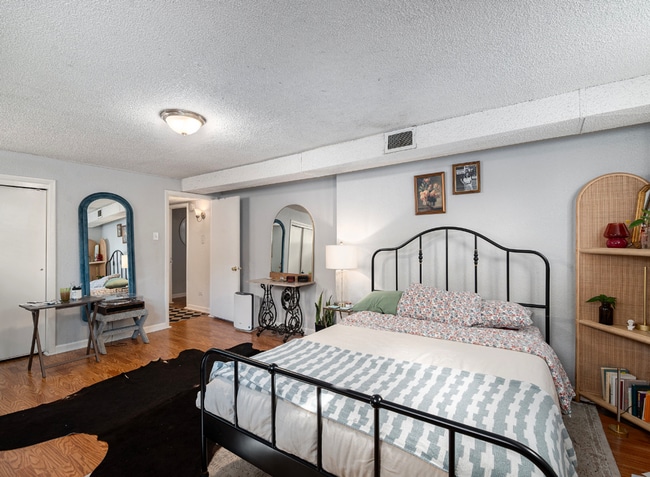Photo - 3243 N Kearney Street #B Apartment
